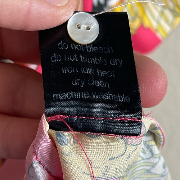 Karen Mabon Satin Dog Print Pajama Top Size Small - Picture 6 of 6